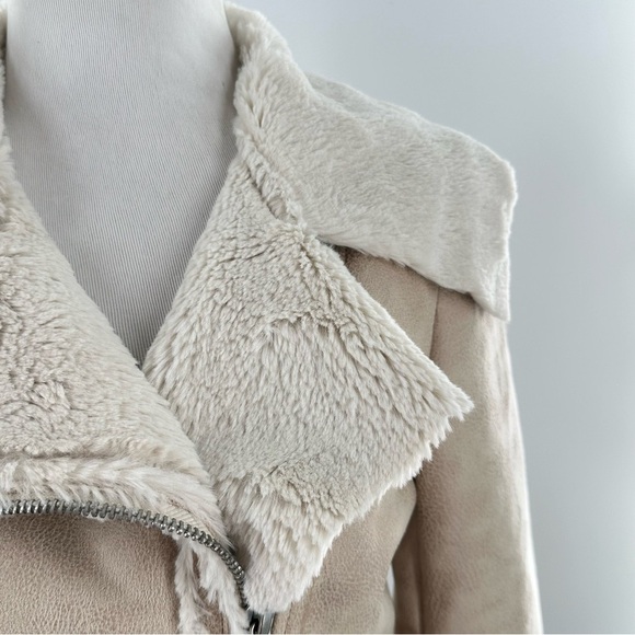 Forever 21 jacket size S beige cream faux shearling fur cozy southwestern - Picture 3 of 10